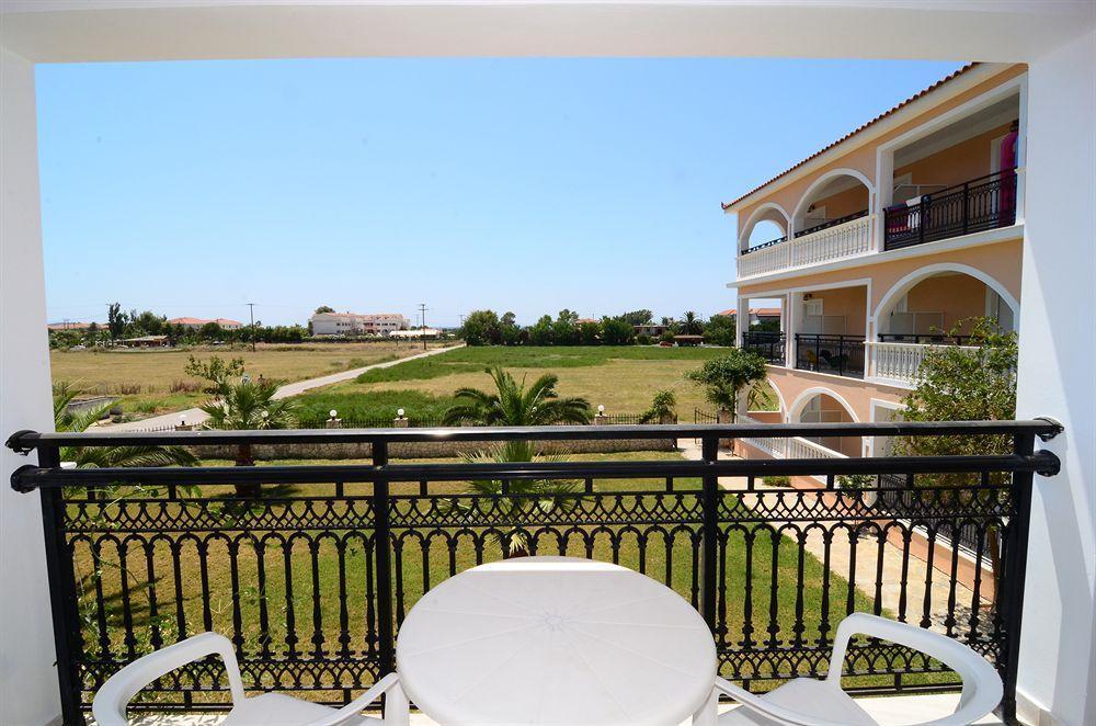 Athina Apartments Zakynthos Town Luaran gambar