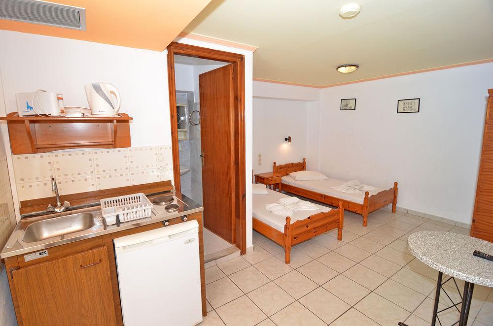Athina Apartments Zakynthos Town Luaran gambar