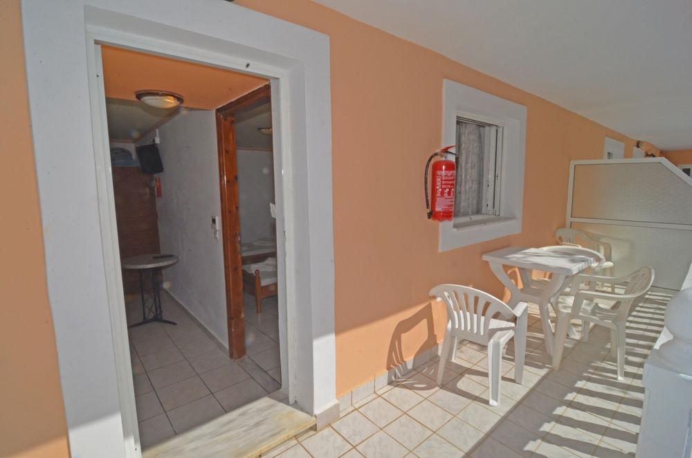 Athina Apartments Zakynthos Town Luaran gambar